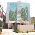 The Taj Vilas
