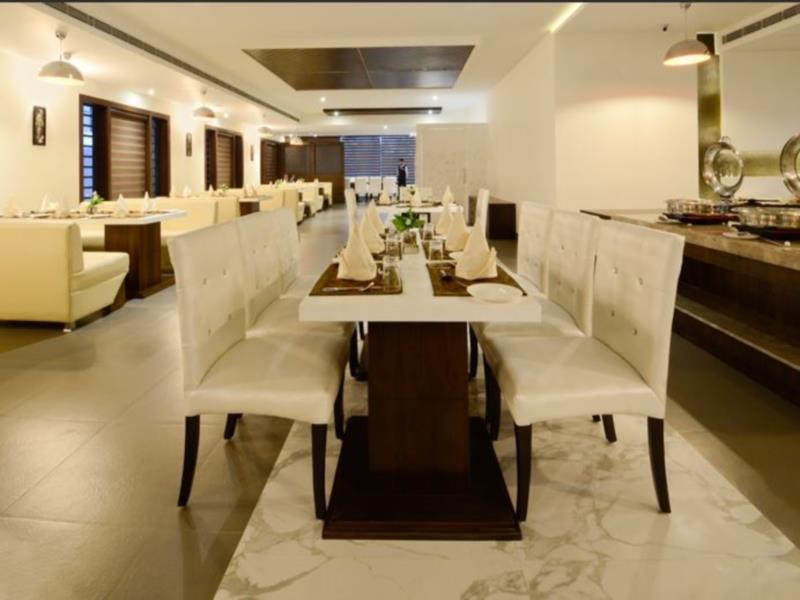 The Taj Hotel 3*