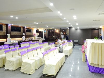 Hotel The Taj 3*